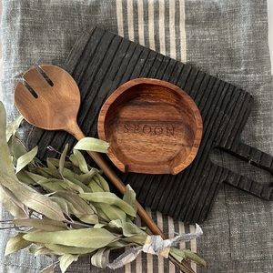 !!FREE!!Hearth and Hand Spoon Rest with the purchase of any item!!